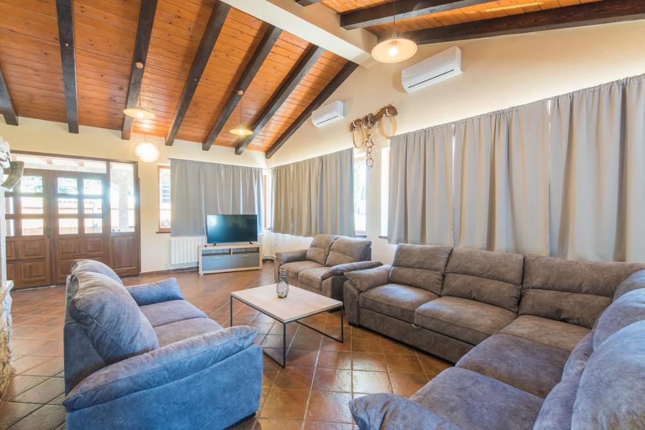Casa Oliva In Klostar Esterno foto