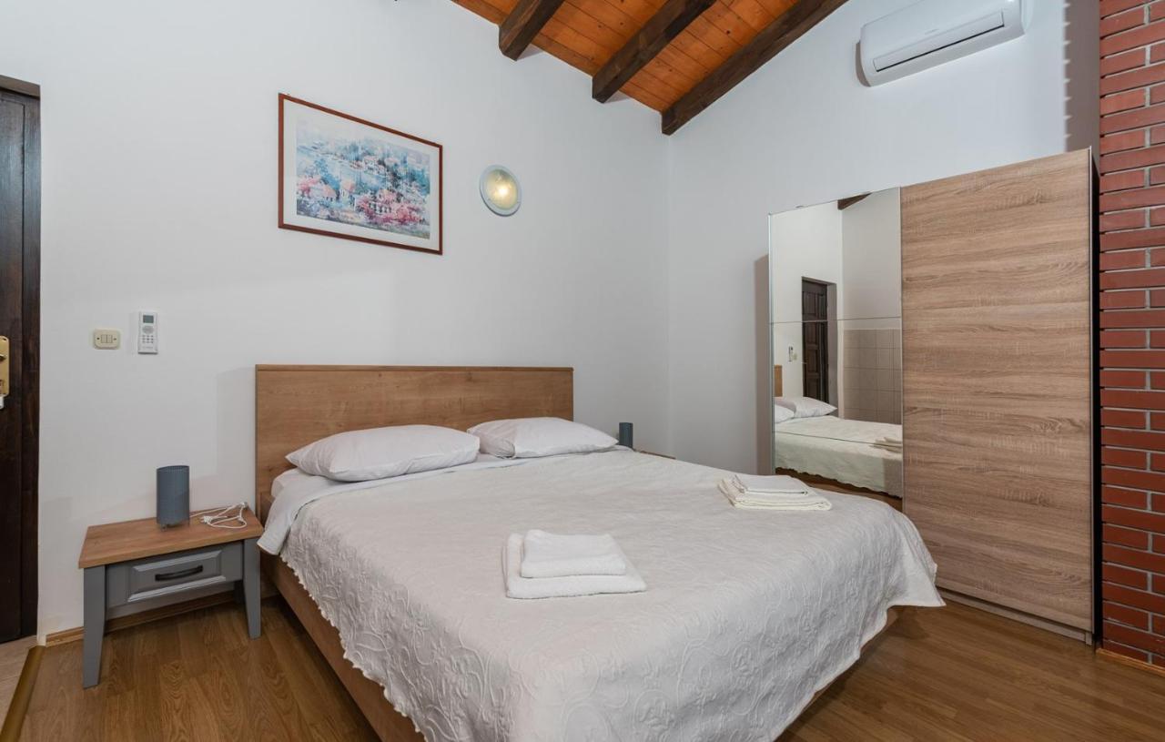 Casa Oliva In Klostar Esterno foto